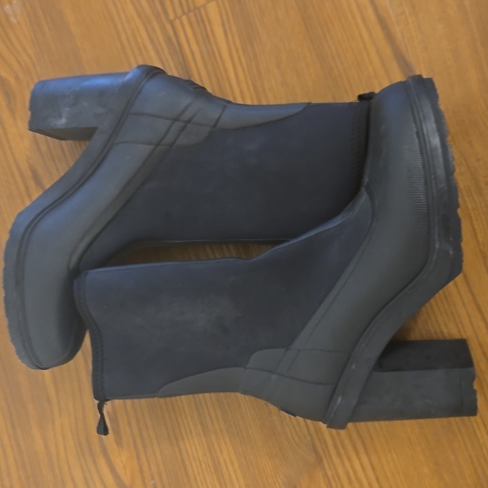 Hunter Neoprene Rain/ Snow Heeled Boot - Picture 6 of 12